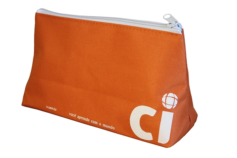 nécessaire para viagem personalizada